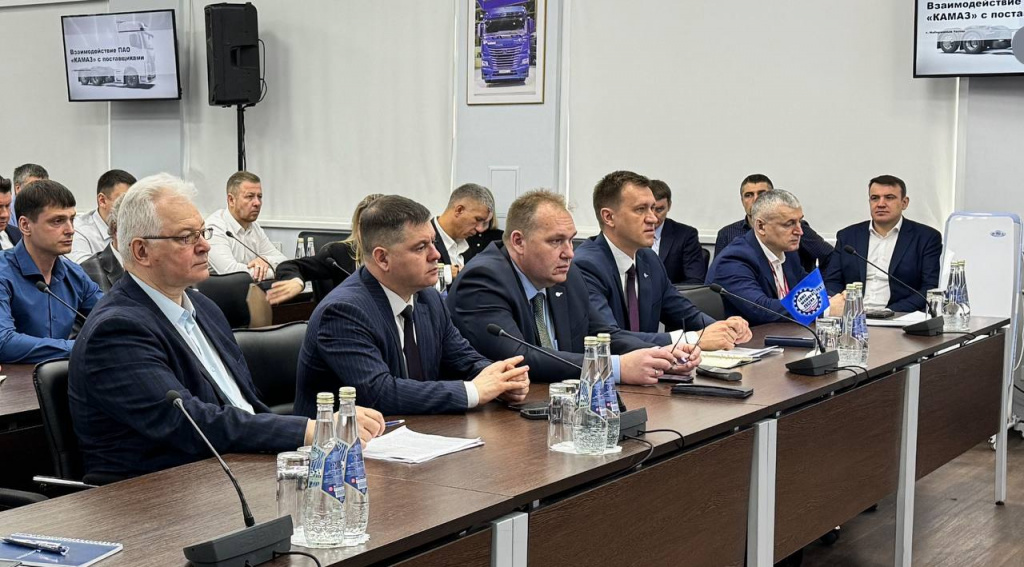 Делегация представителей промышленных предприятий Челябинской области посетила «КАМАЗ»